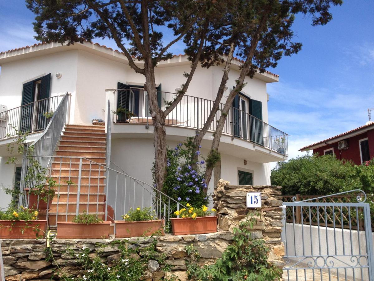 Il Ginepro Di Stintino Bed & Breakfast ภายนอก รูปภาพ